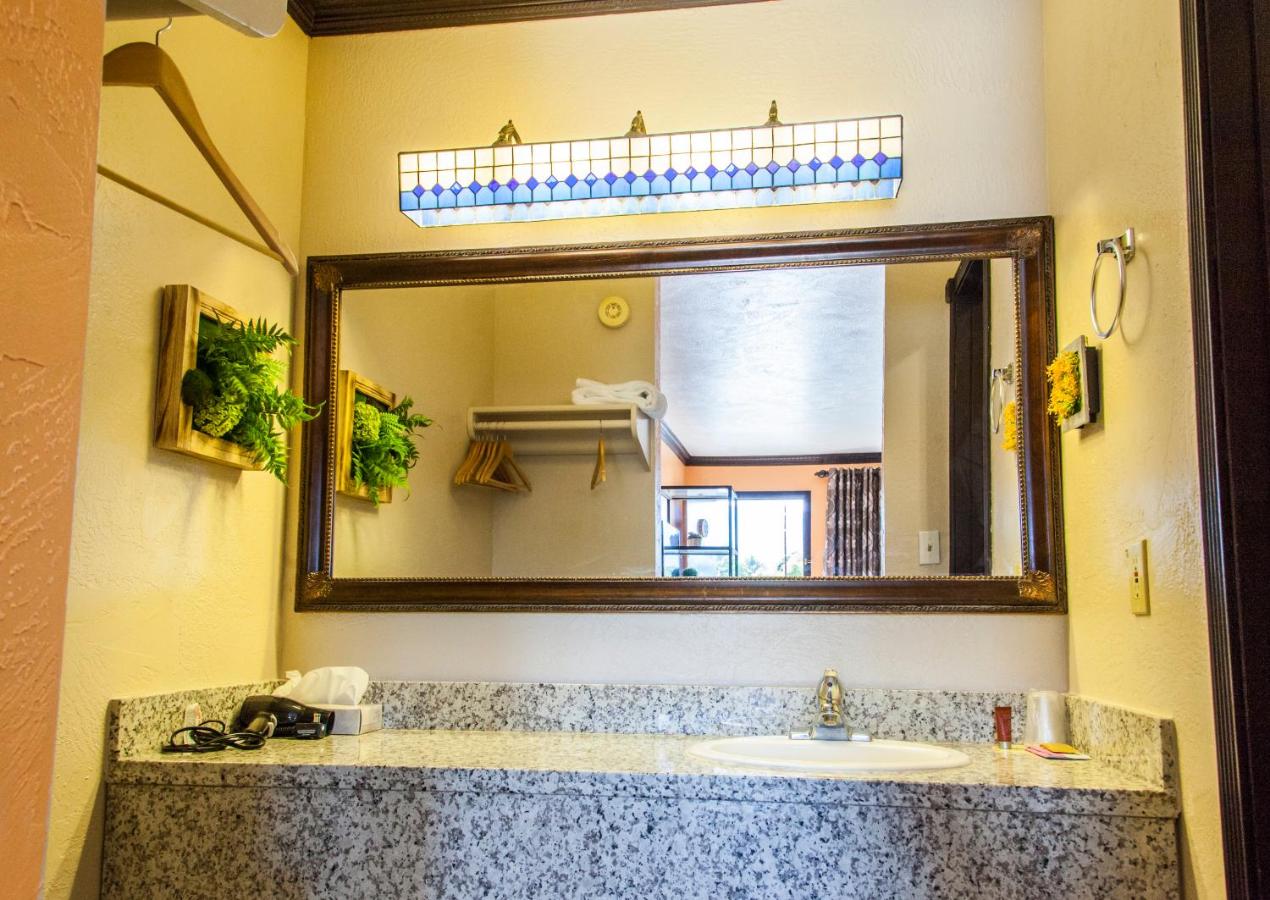 | Mountain View Lodge