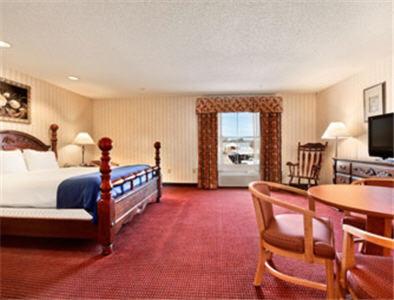 | Fredericksburg Hill Country Hotel