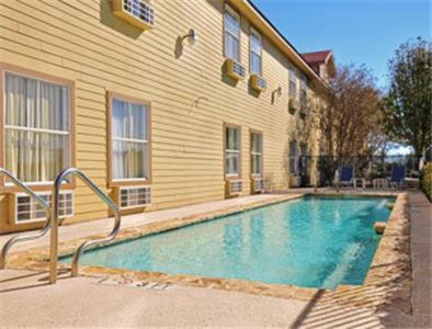  | Fredericksburg Hill Country Hotel