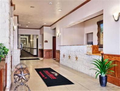 | Fredericksburg Hill Country Hotel