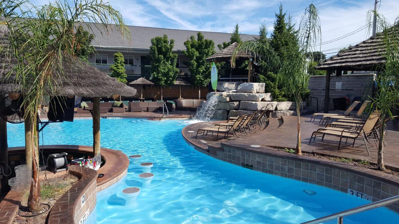  | Commodore Resort