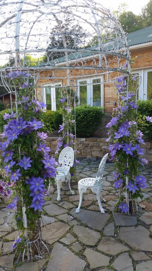 | Stone Manor Boutique Inn