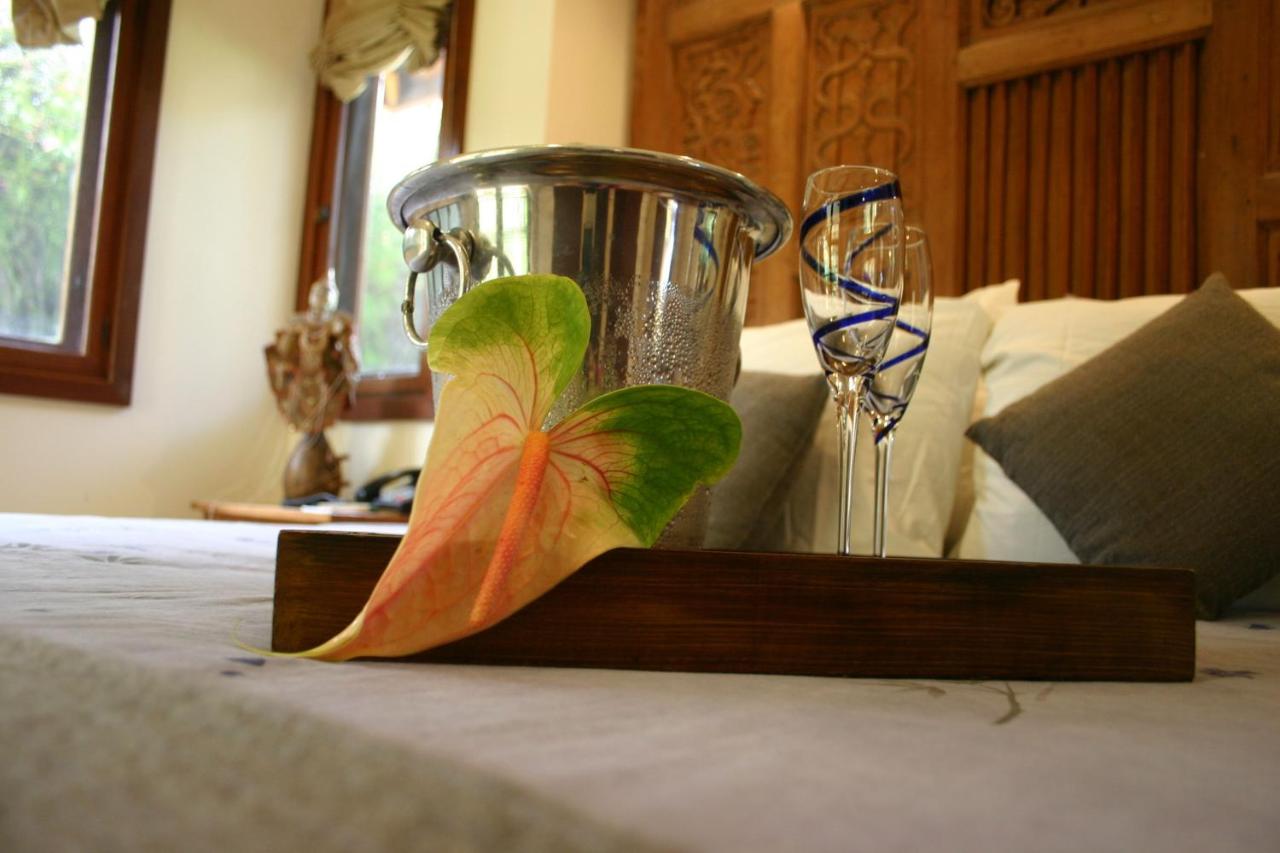 | Ho'oilo House