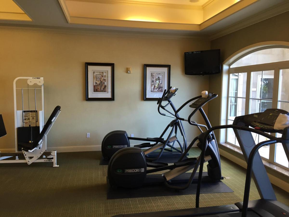| Bay Landing Hotel