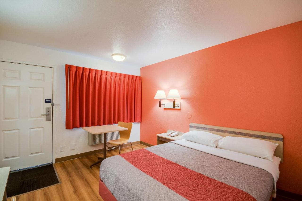 | Motel 6-Bellingham, WA