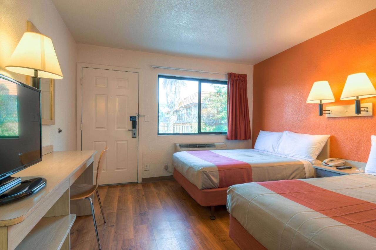 | Motel 6-San Ysidro, CA - San Diego - Border