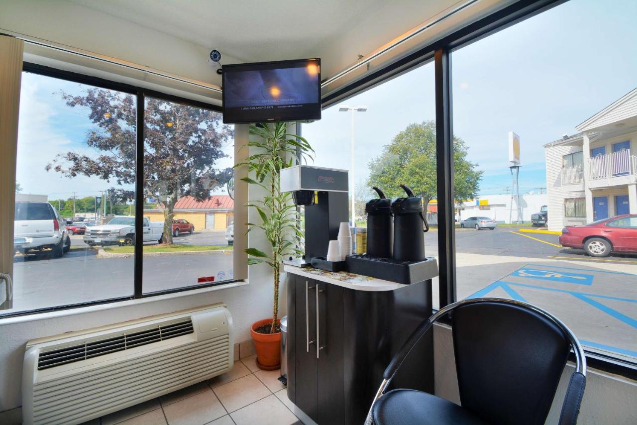 | Motel 6-Southington, CT - Hartford