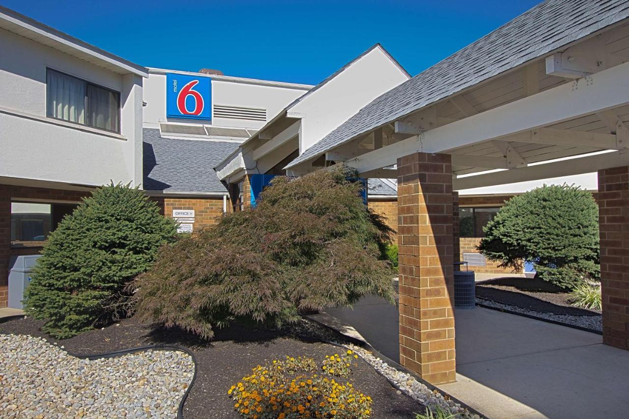 | Motel 6-Piscataway, NJ