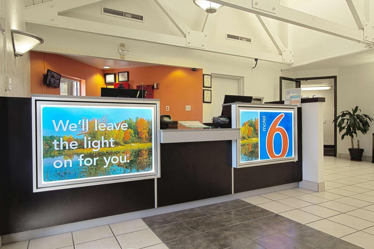 | Motel 6-Piscataway, NJ