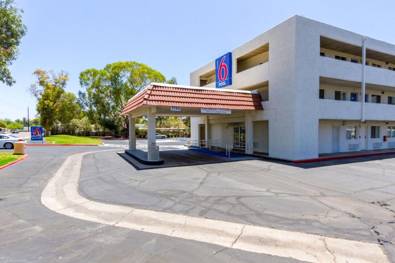 | Motel 6 Tempe, AZ Phoenix Airport Priest Dr