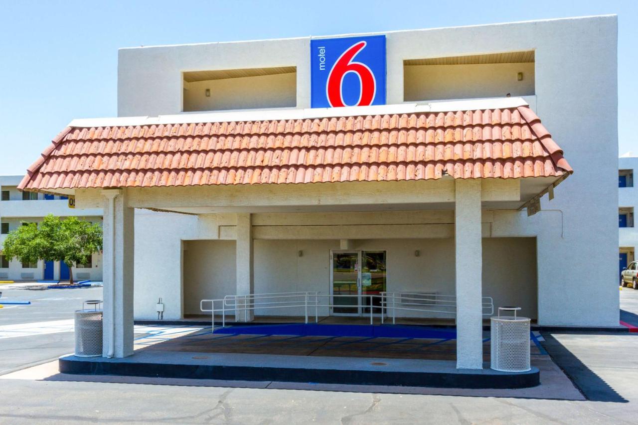 | Motel 6 Tempe, AZ Phoenix Airport Priest Dr