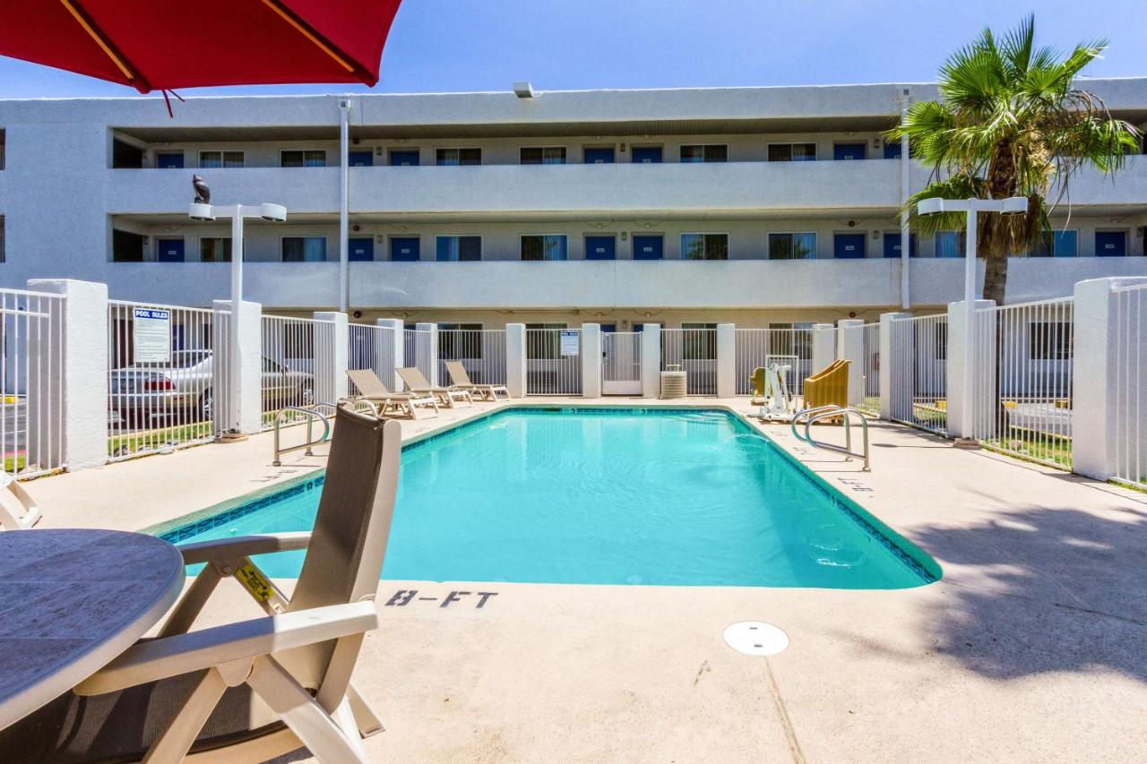 | Motel 6 Tempe, AZ Phoenix Airport Priest Dr