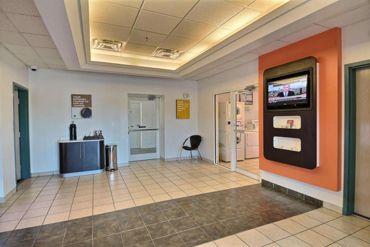 | Motel 6-Tewksbury, MA - Boston