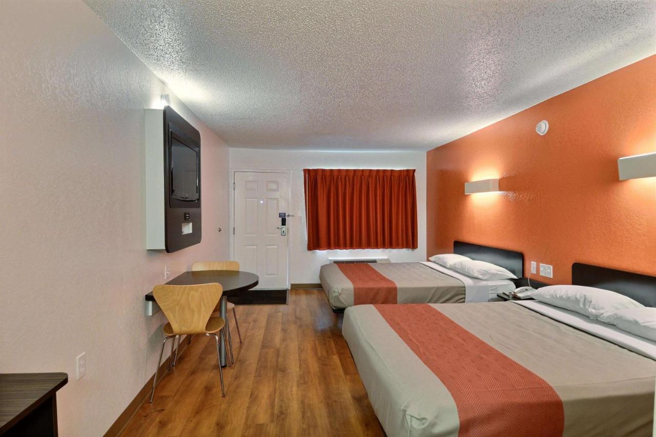  | Motel 6-Tewksbury, MA - Boston