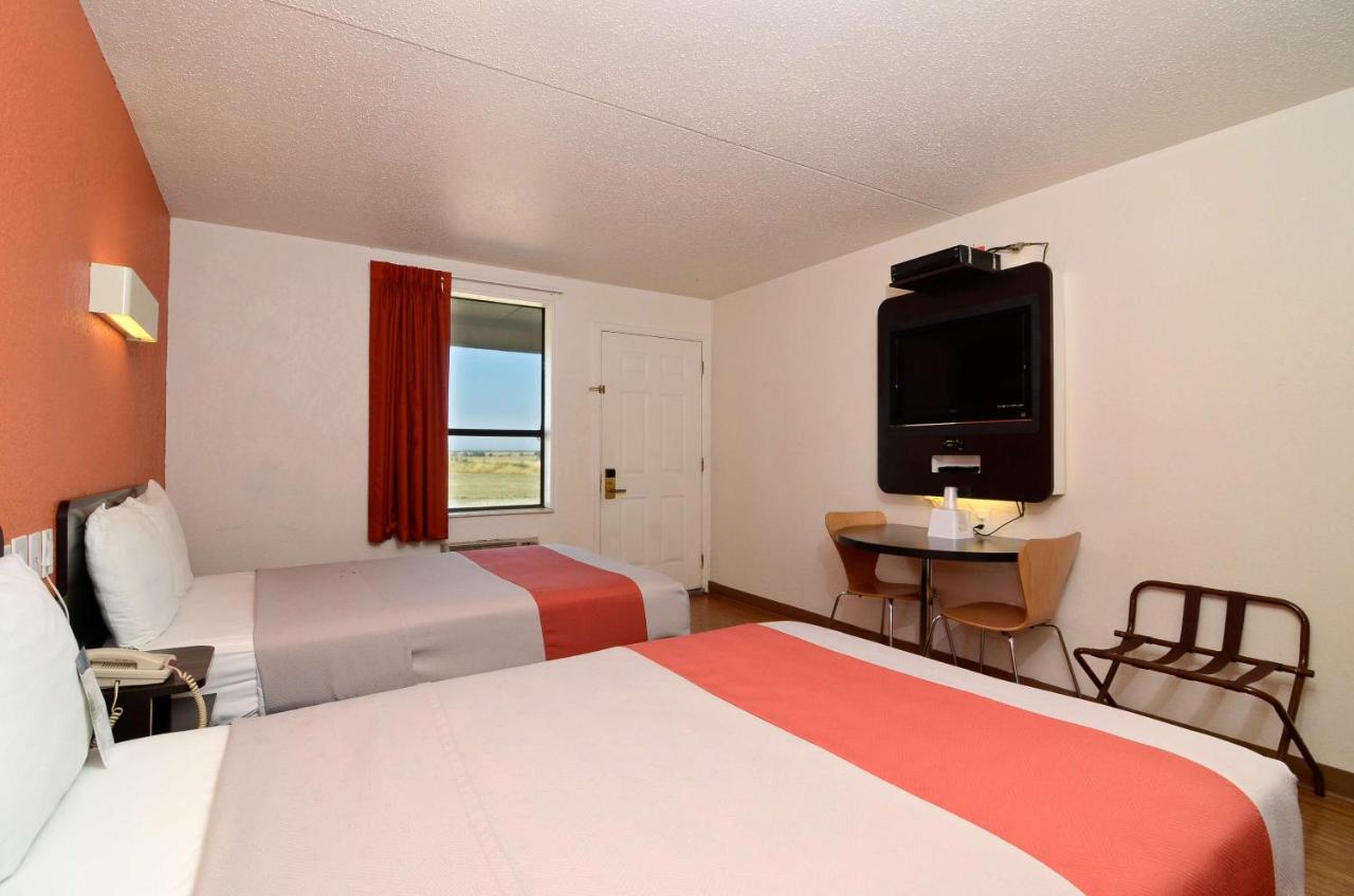 | Motel 6-South Haven, KS