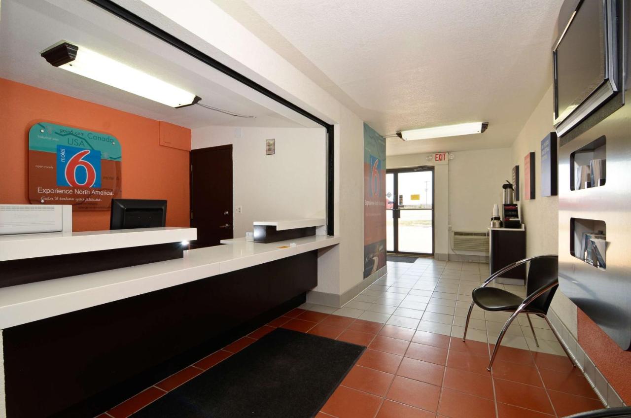  | Motel 6-South Haven, KS