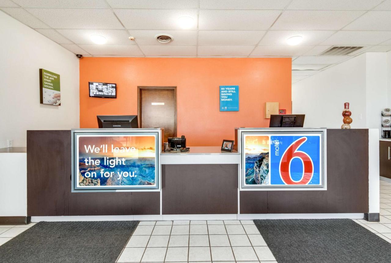 | Motel 6-Longview, TX - North