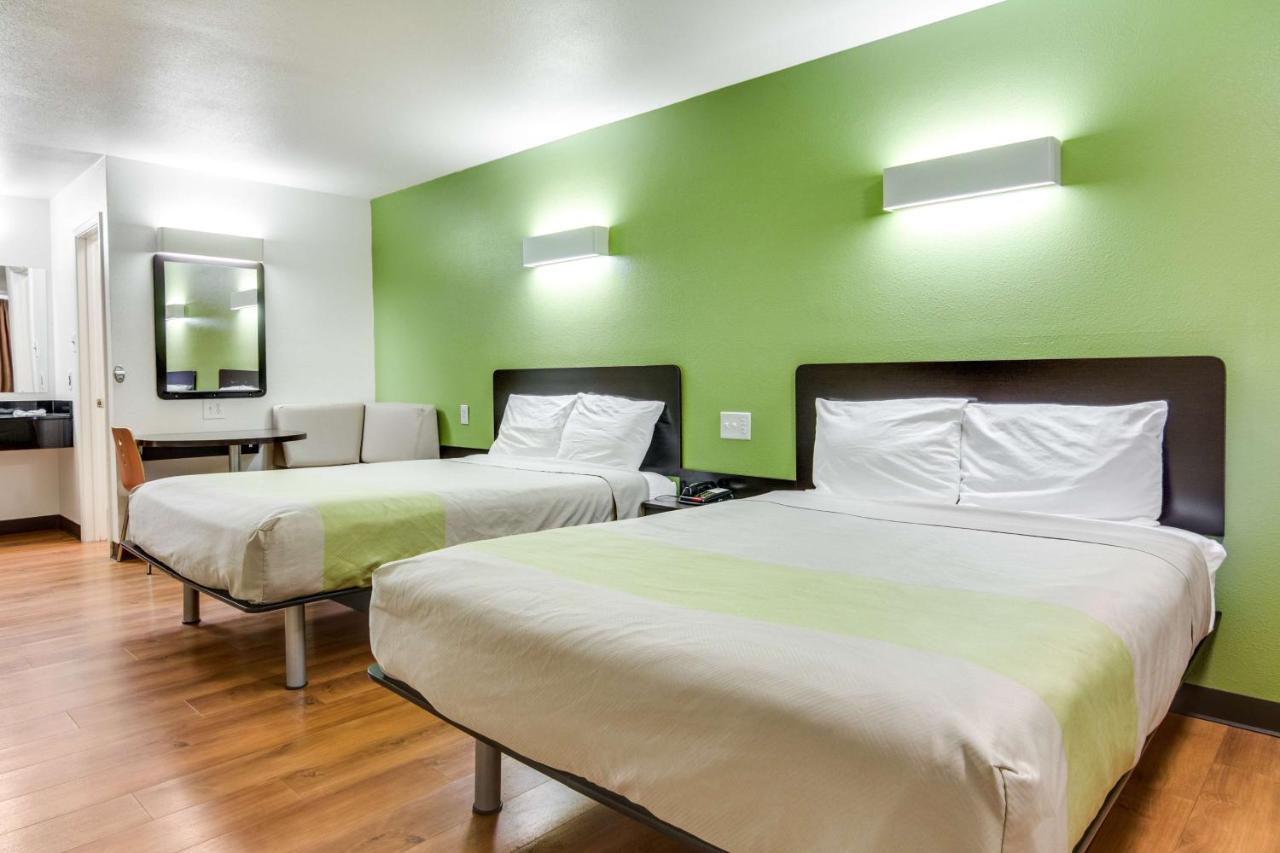 | Motel 6-Longview, TX - North