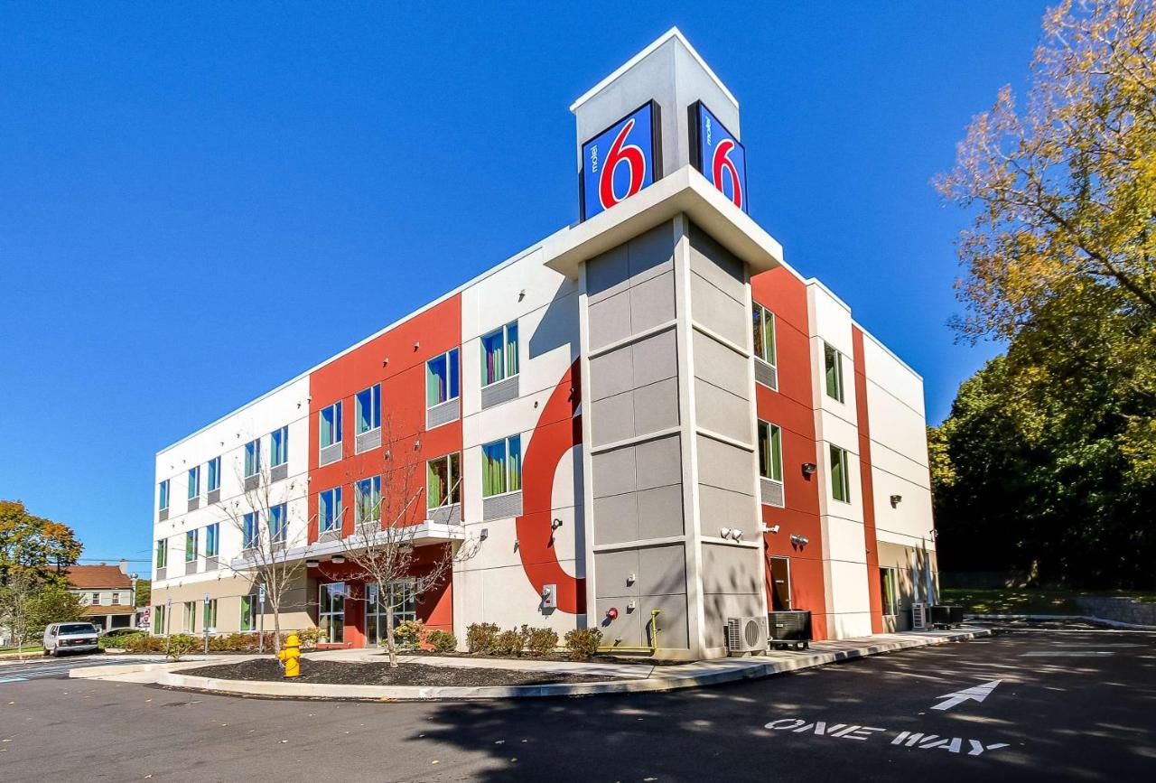 | Motel 6-Allentown, PA