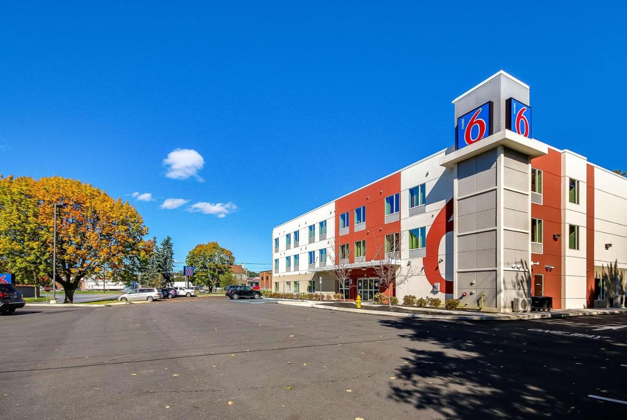 | Motel 6-Allentown, PA