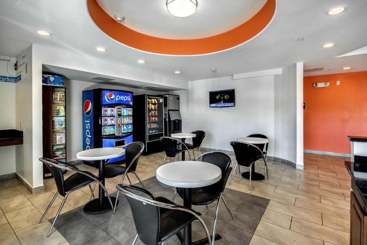| Motel 6-Allentown, PA
