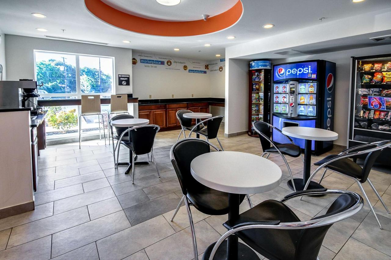  | Motel 6-Allentown, PA