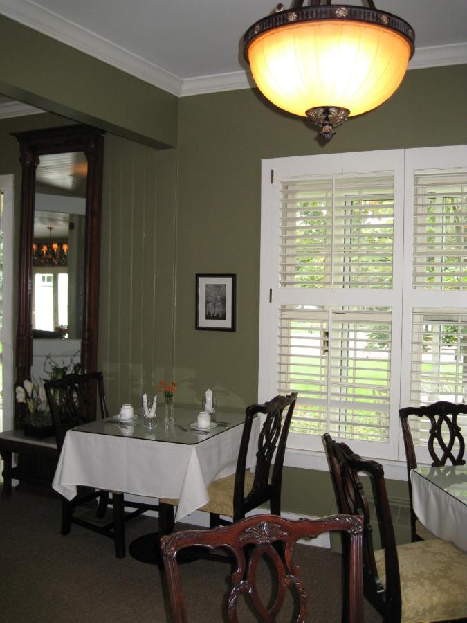 | Maplewood Hotel