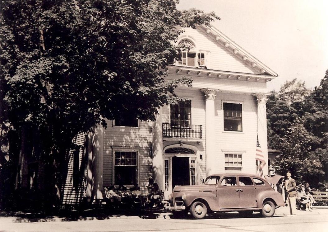 | Maplewood Hotel