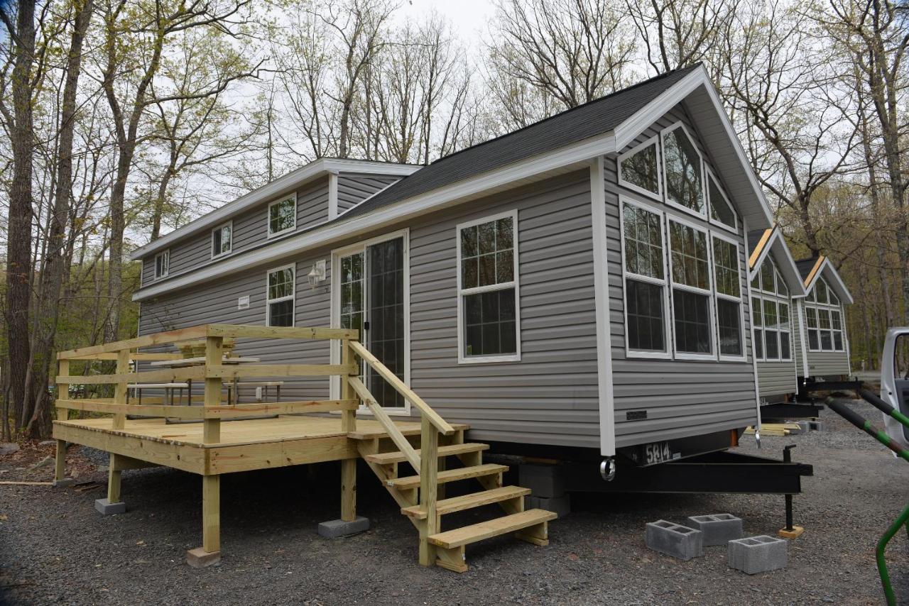| Scotrun Camping Resort Loft Park Model 11