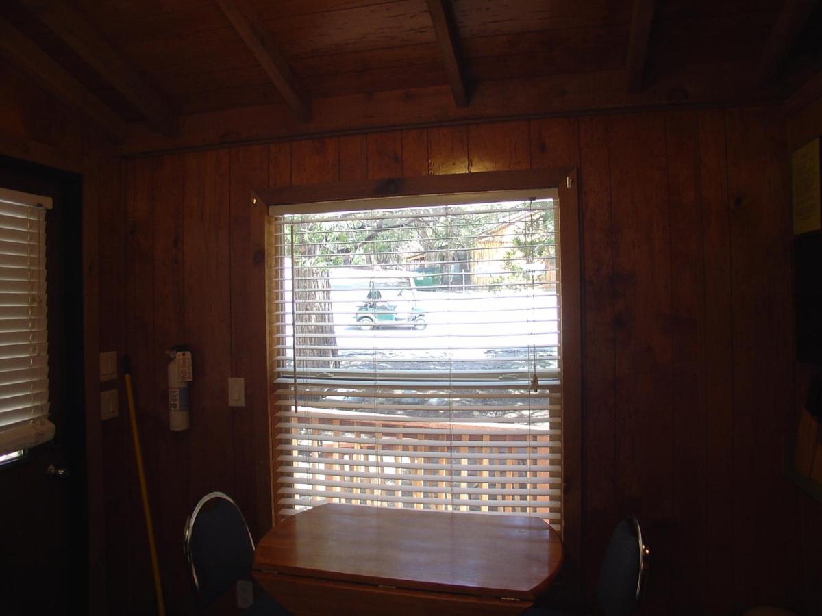 | Idyllwild Camping Resort Cabin