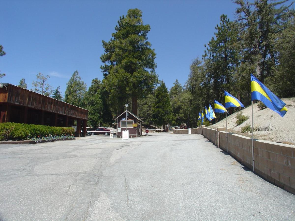 | Idyllwild Camping Resort Cabin