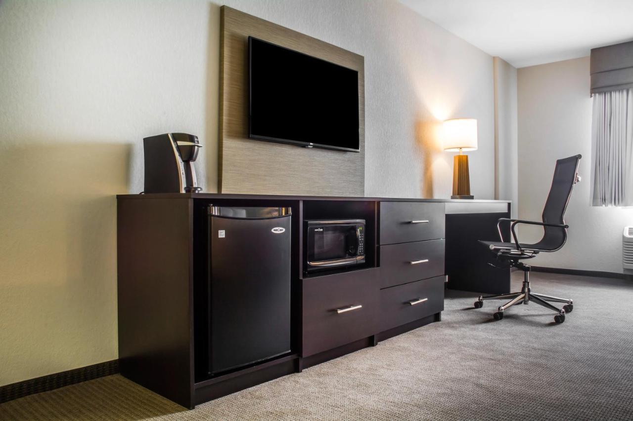 | Sleep Inn & Suites East Syracuse