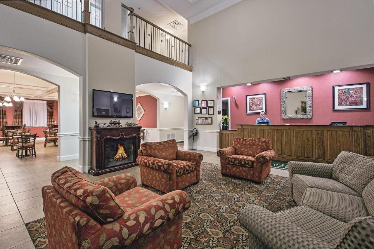 | Americas Best Value Inn - Gun Barrel City