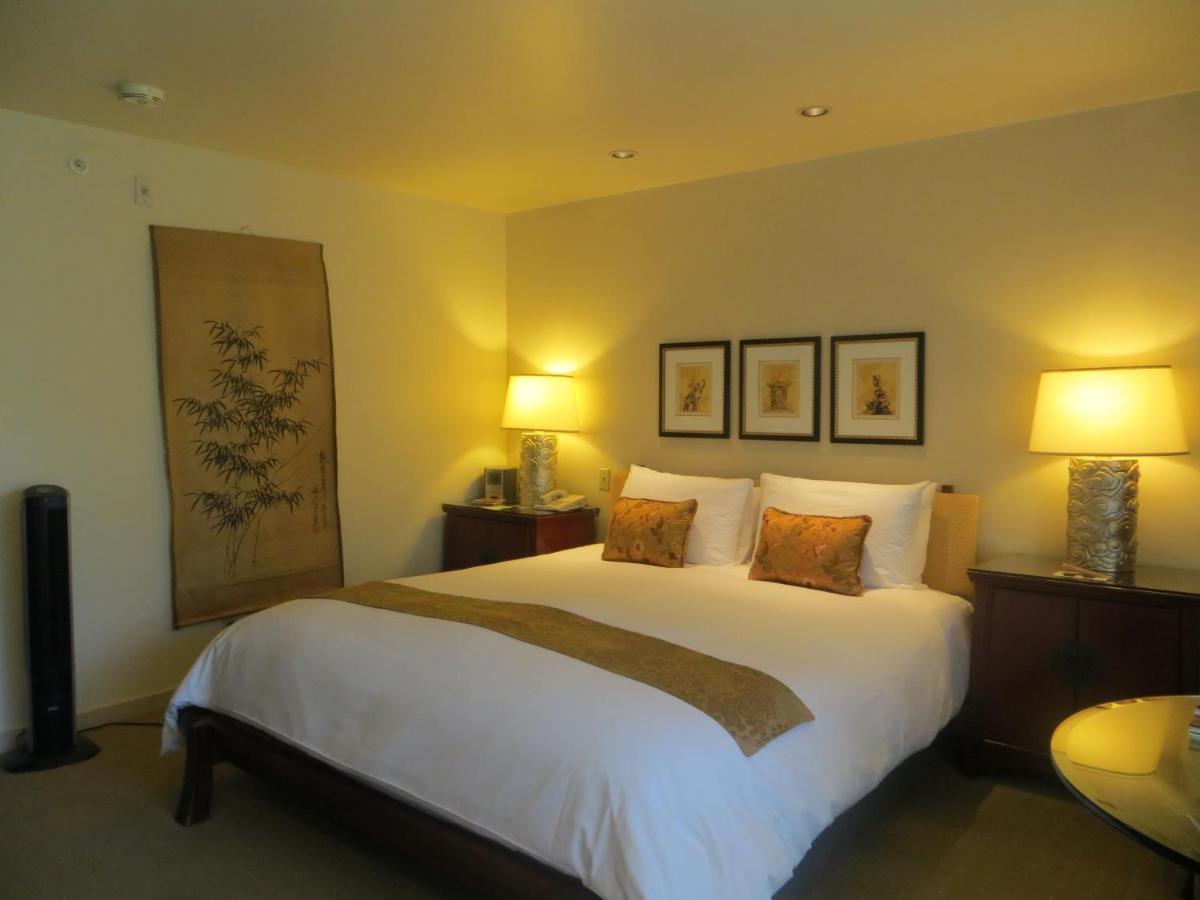 | Tradewinds Carmel