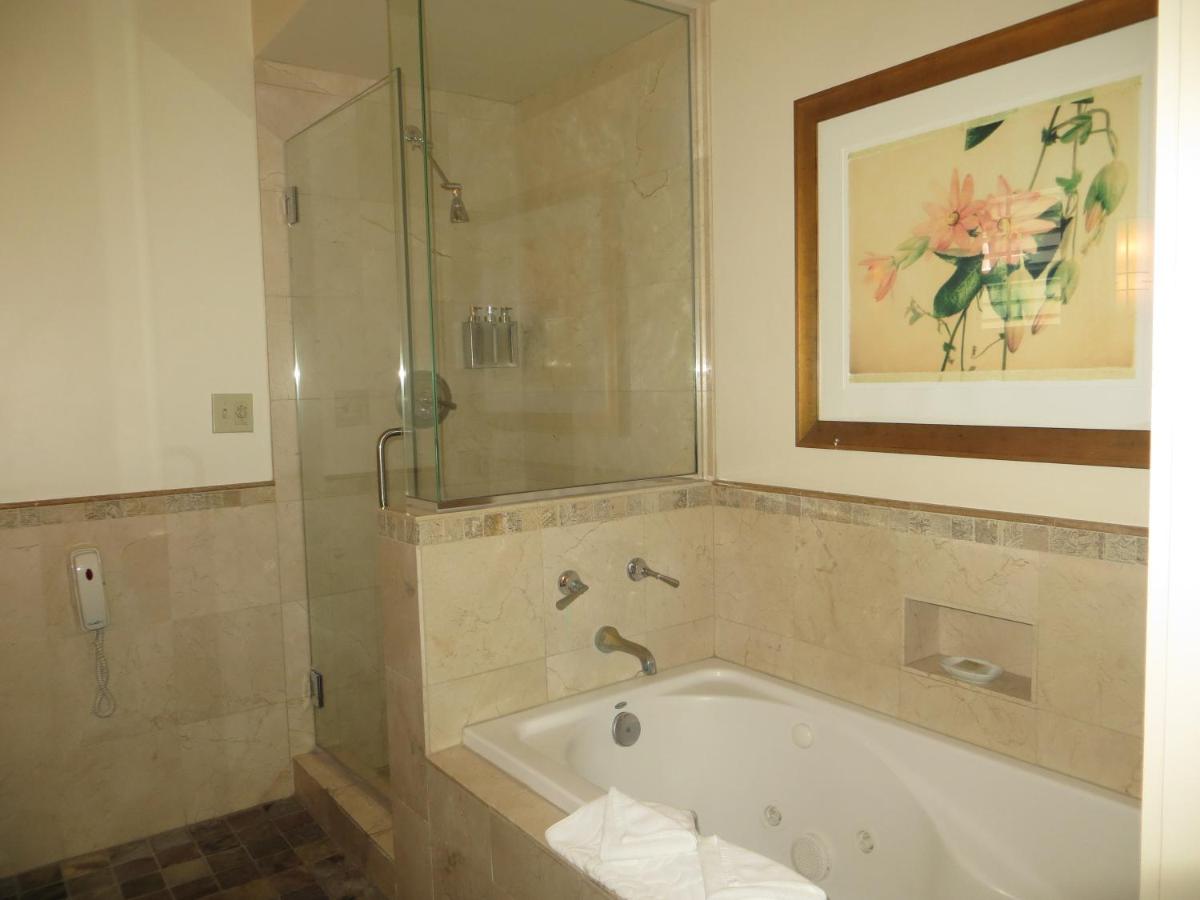 | Tradewinds Carmel