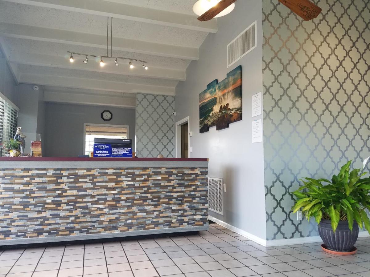 | Western Inn - Pensacola