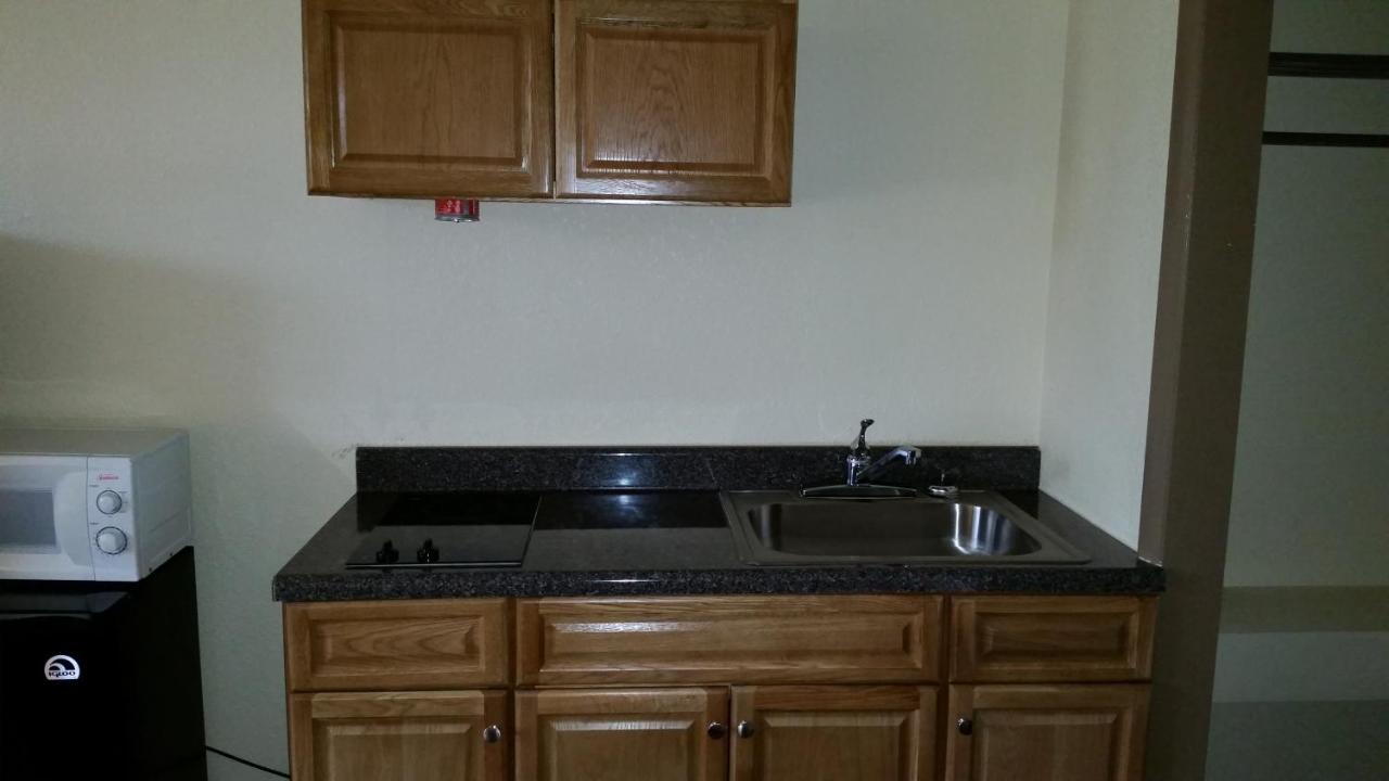 | Americourt Extended Stays