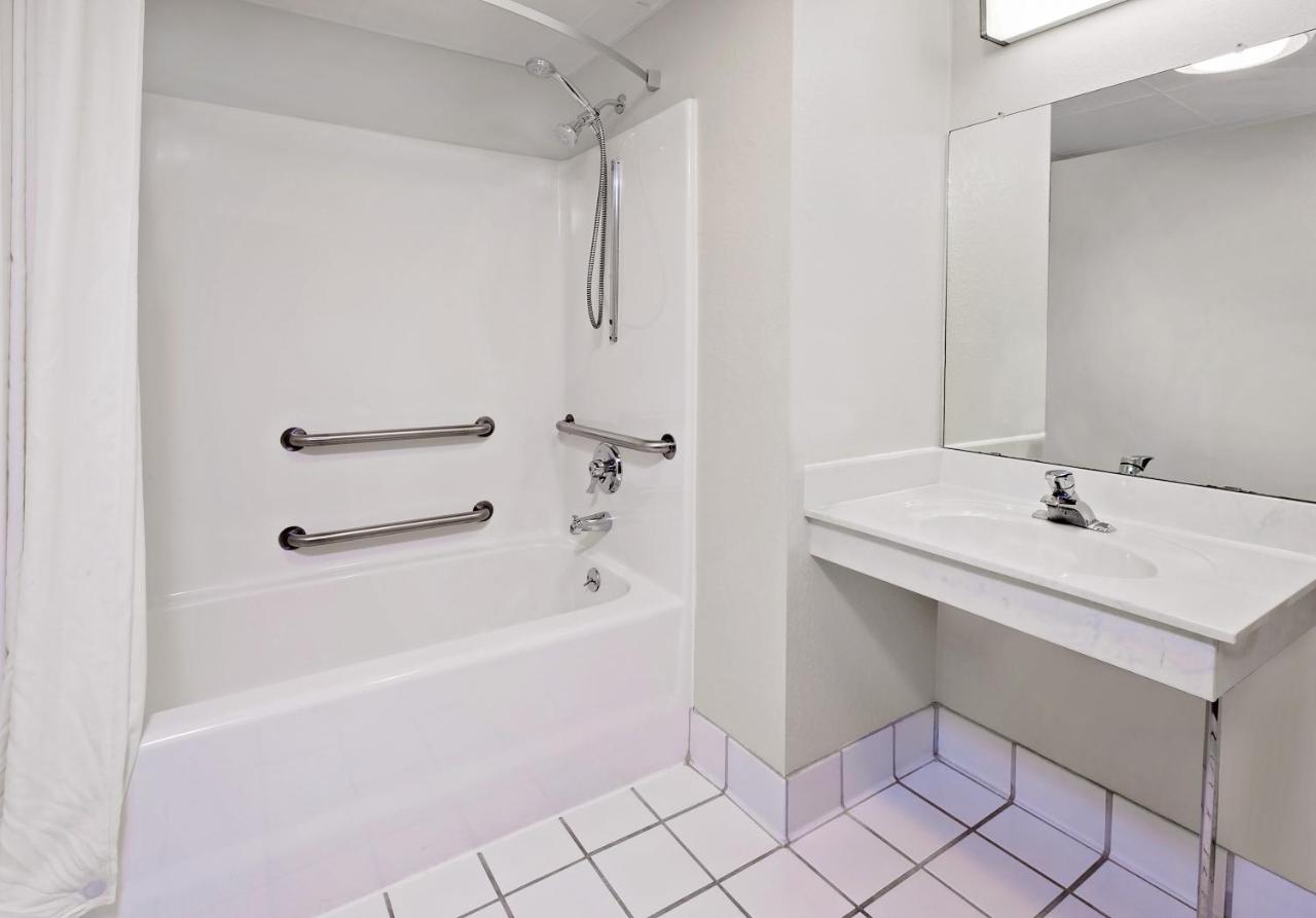 King Room - Mobility Access/Non-Smoking at Super 8 by Wyndham Mt. Pleasant