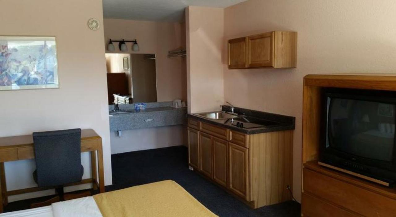 | Americourt Extended Stays