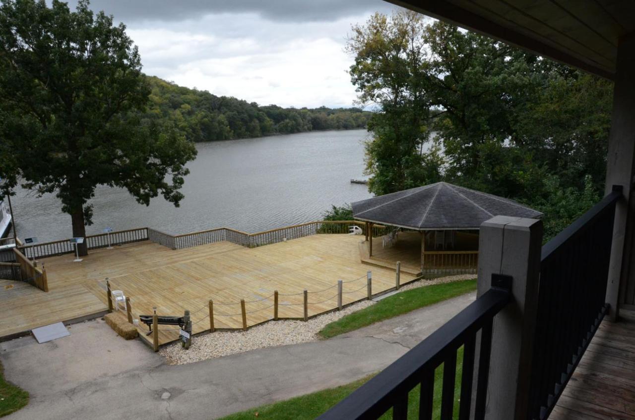 | Paddle Wheel Inn