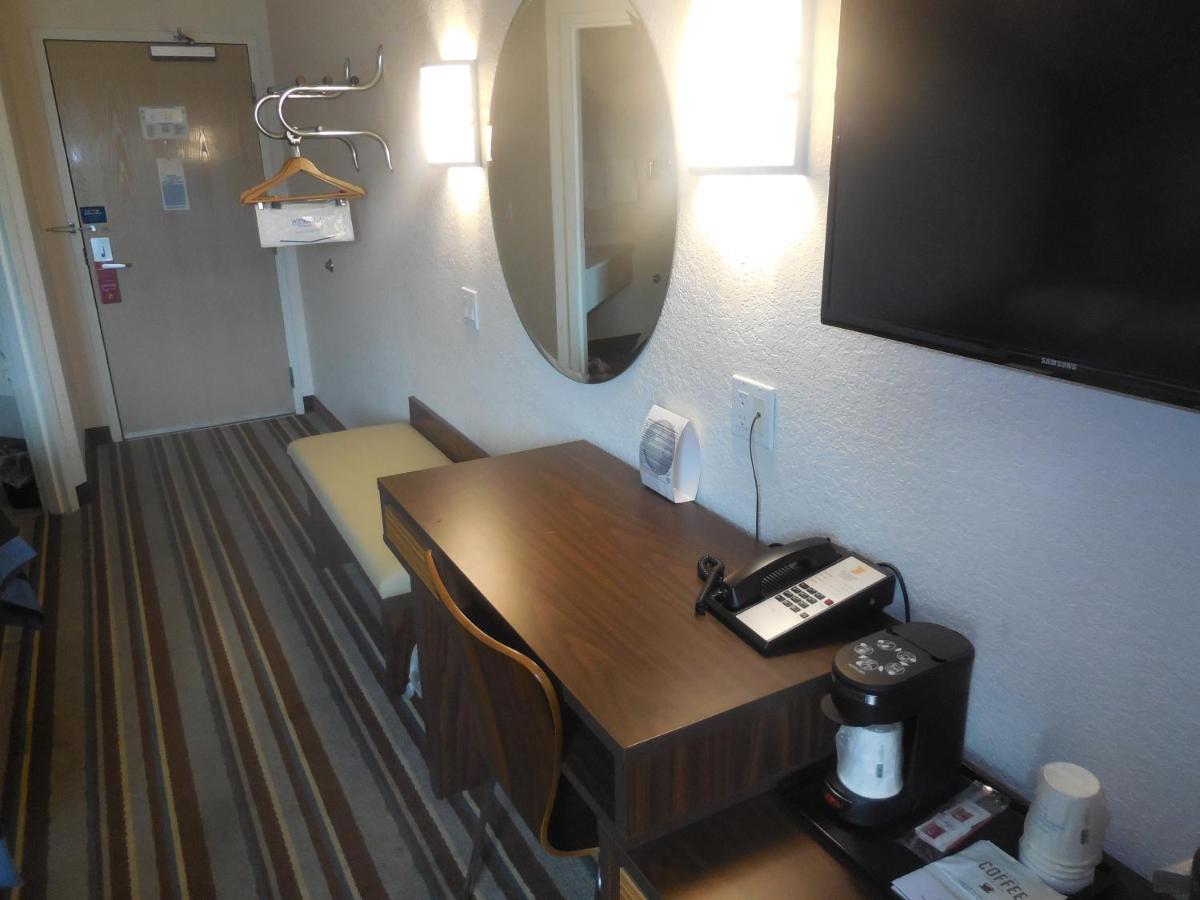 Double Room with Two Double Beds - Non-Smoking at Super 8 by Wyndham Sault Ste. Marie