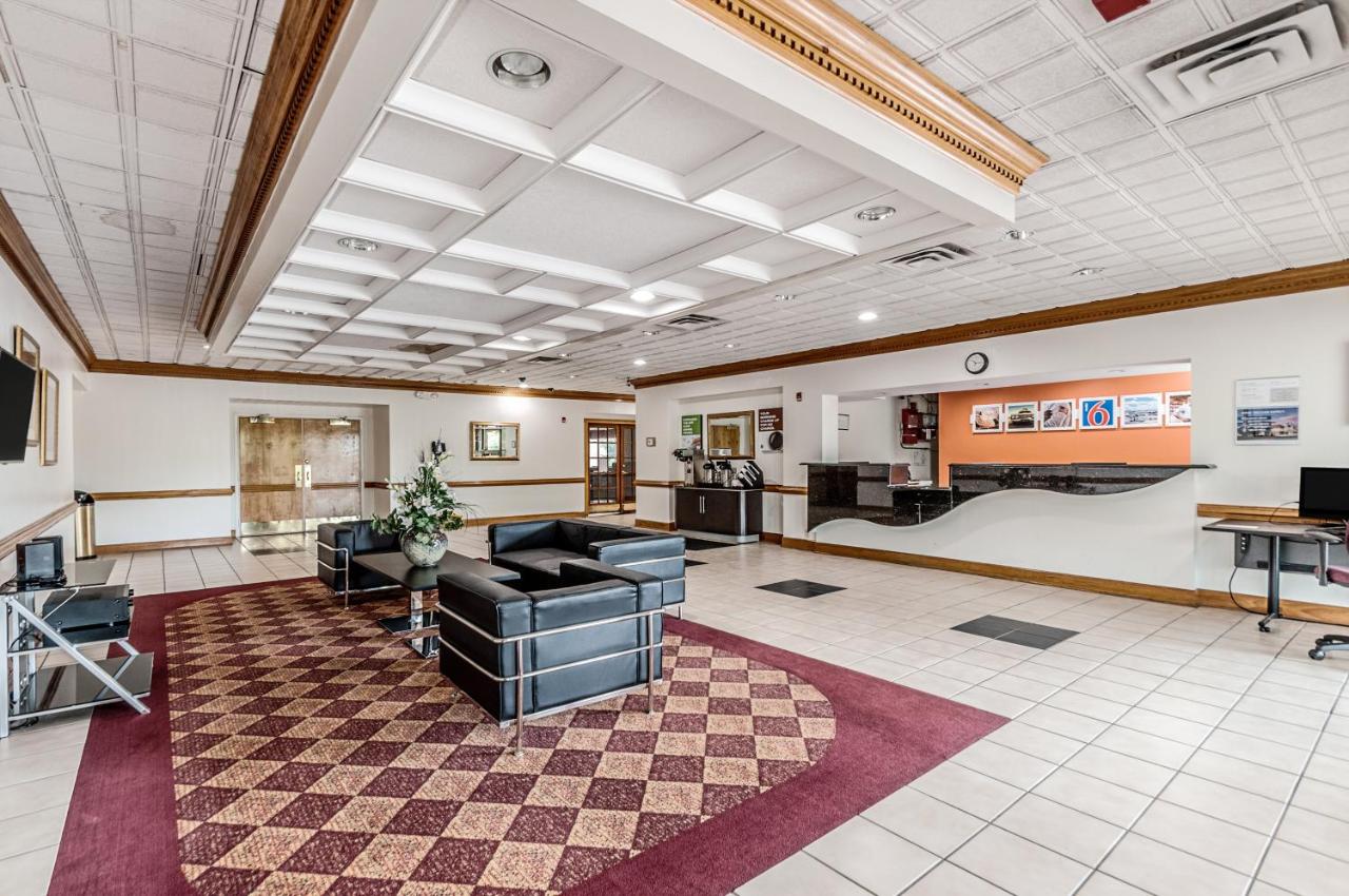 | Motel 6-Dumfries, VA