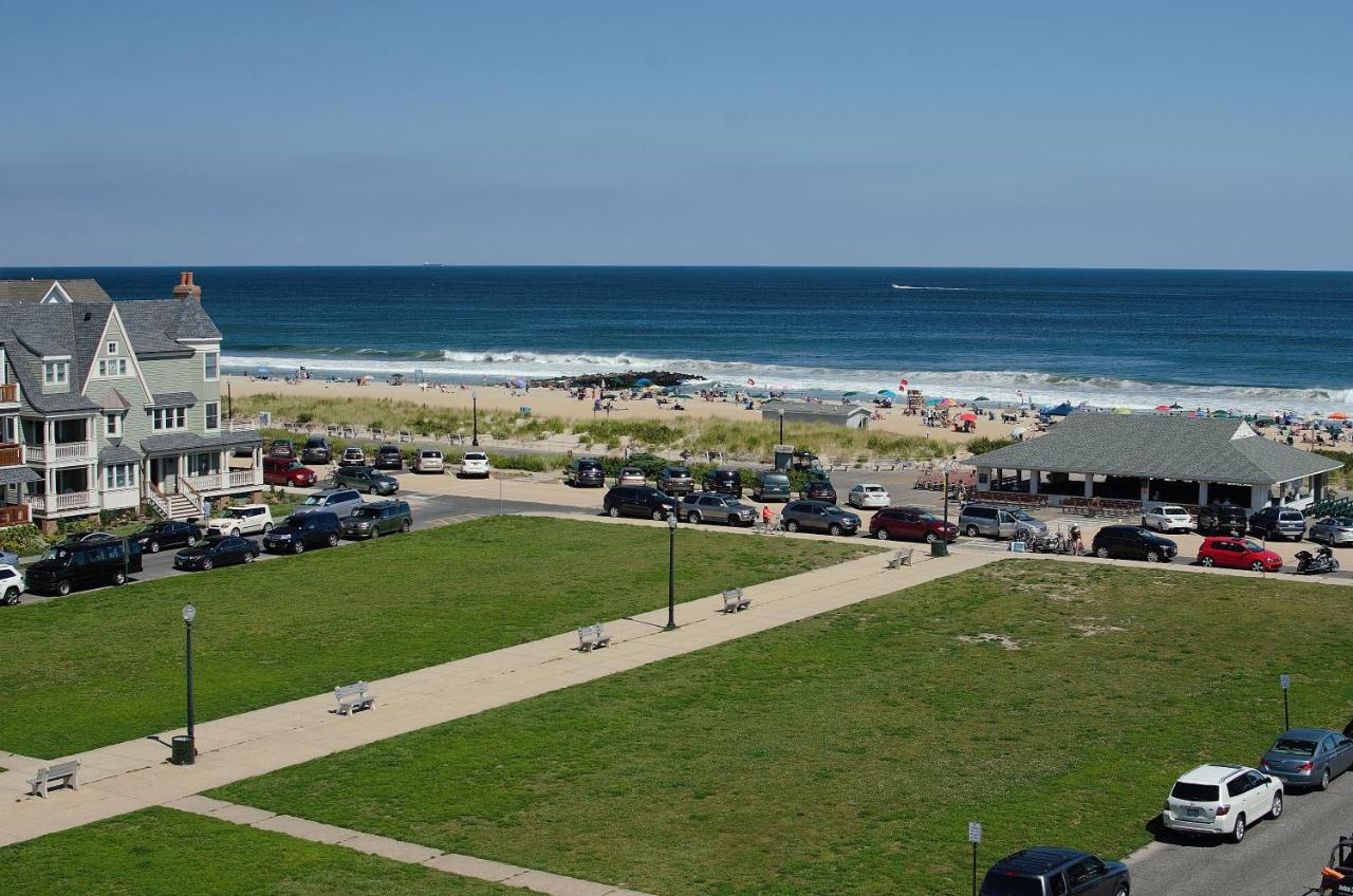 | The Ocean Plaza Hotel