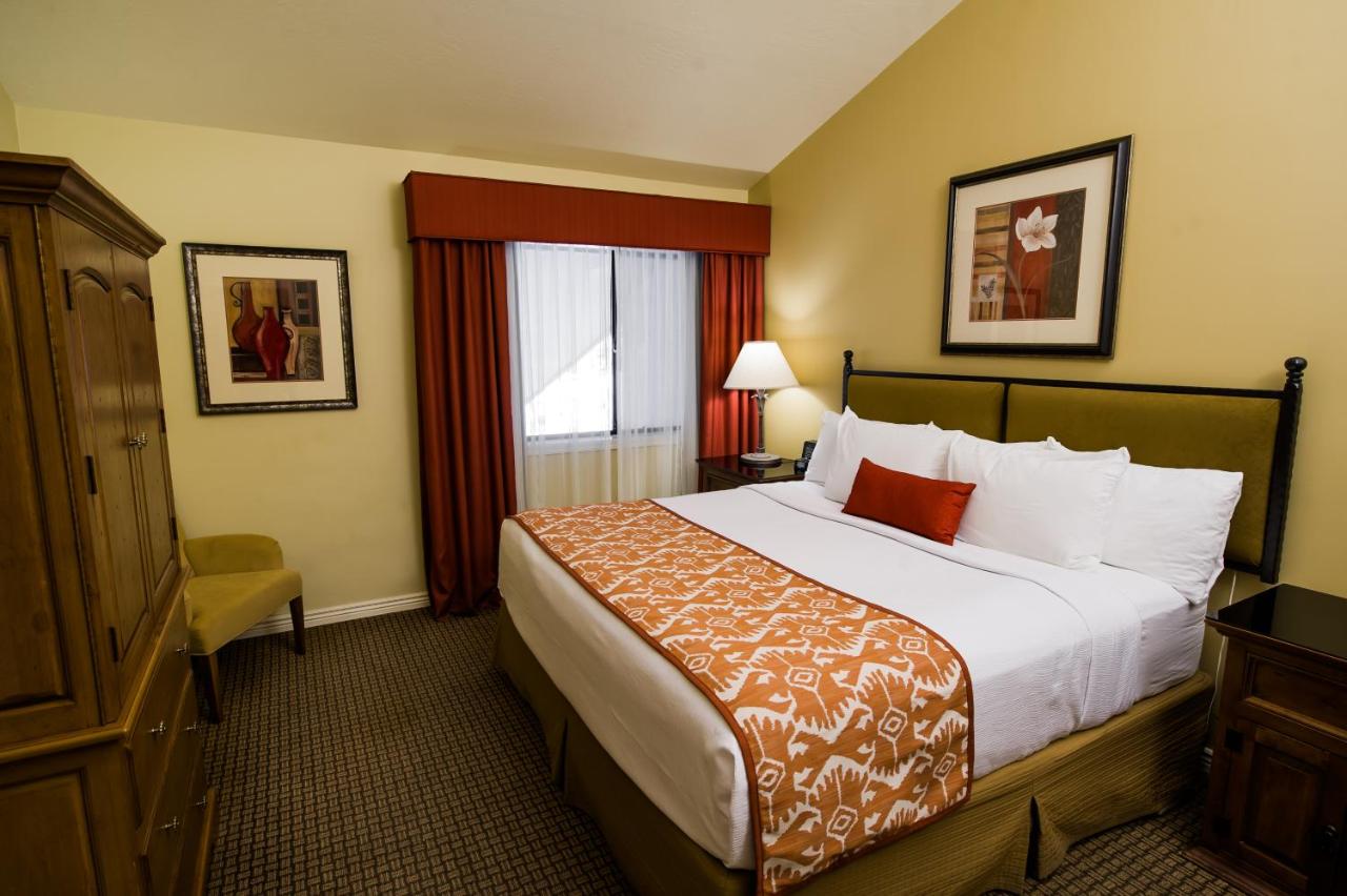 King Suite with Sofa Bed - Non Smoking at Best Western Plus Arroyo Roble Hotel & Creekside Villas
