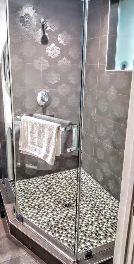 | Gardena Terrace Inn