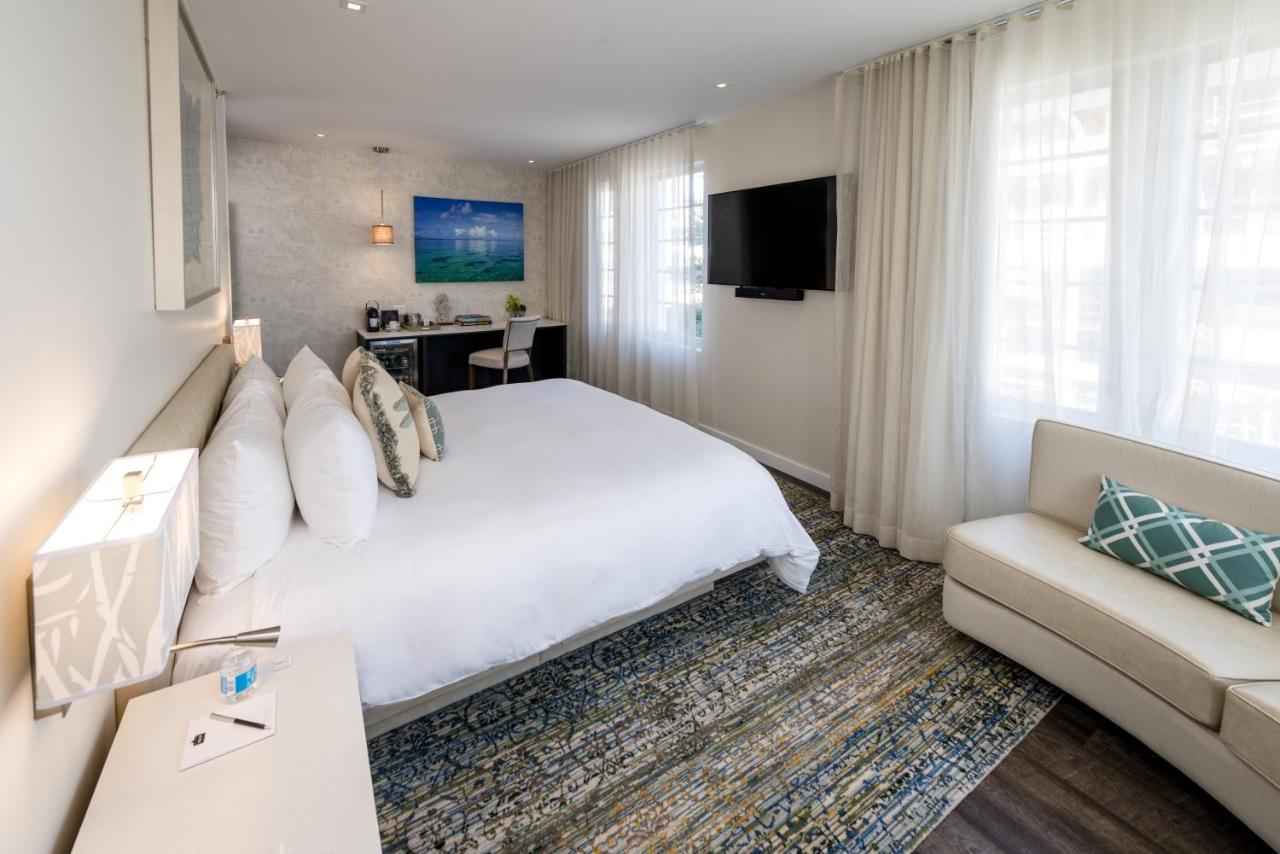 Premier Corner Suite at The Marlin Hotel