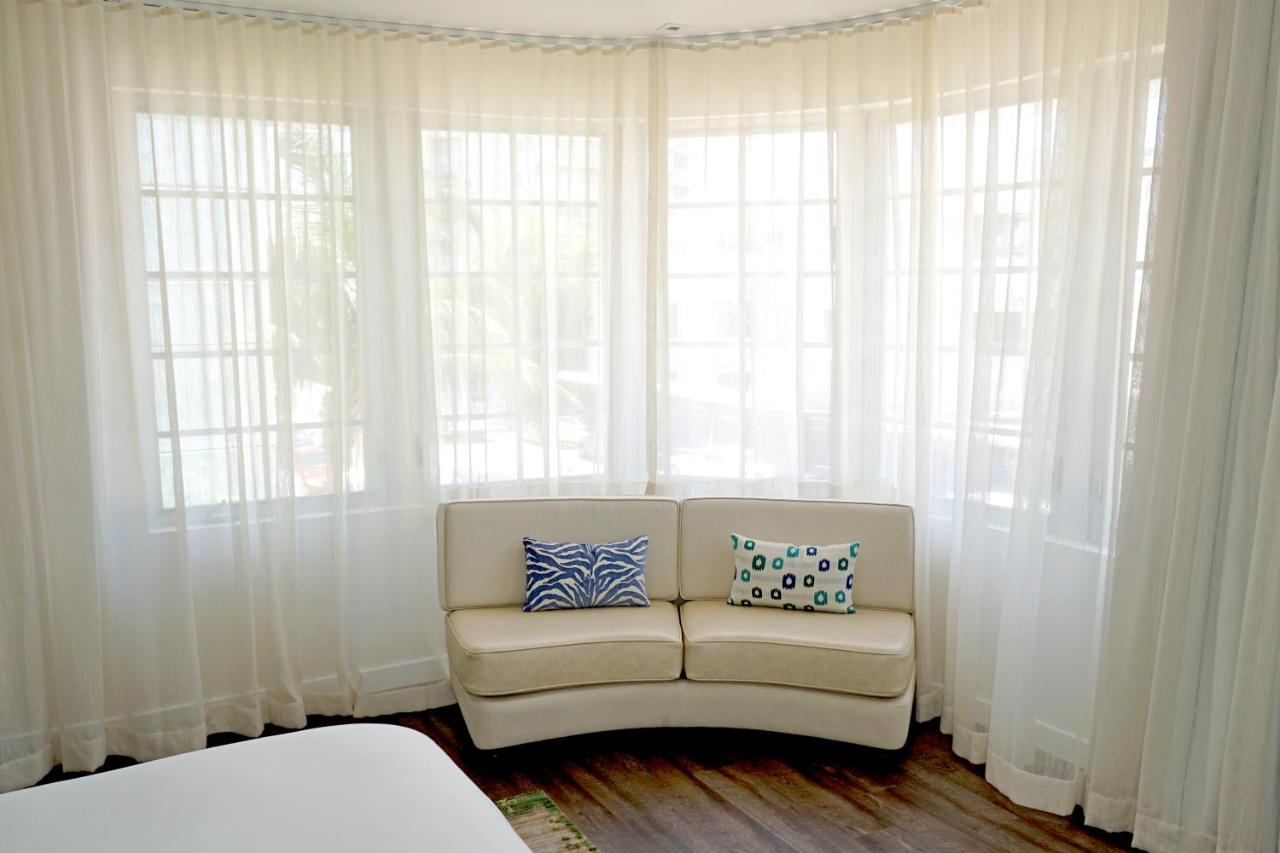 Premier Corner Suite at The Marlin Hotel
