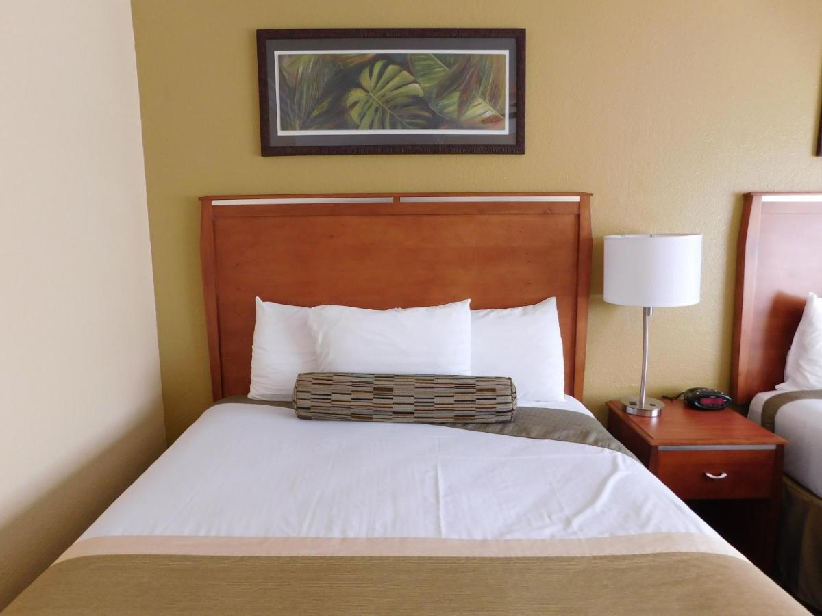 | Deer Haven Inn