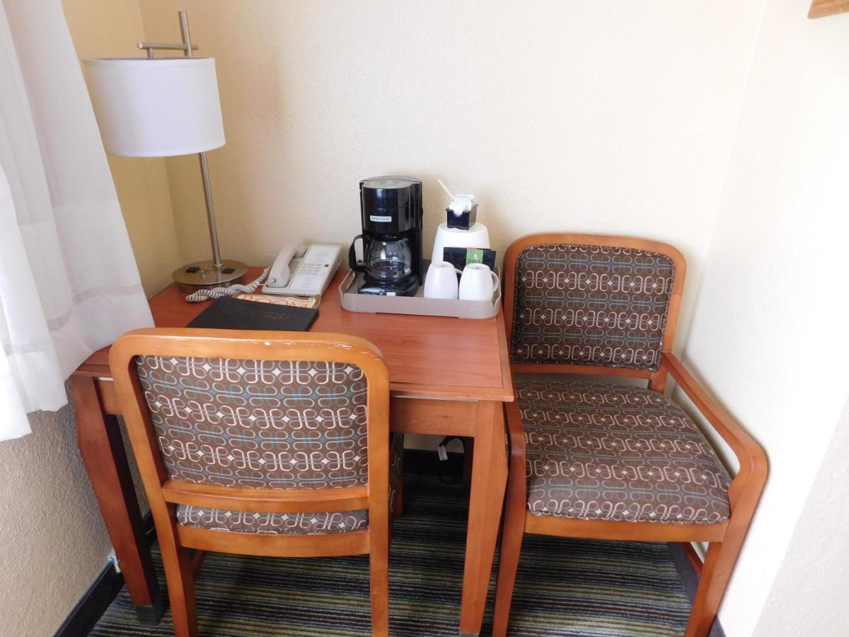 | Deer Haven Inn