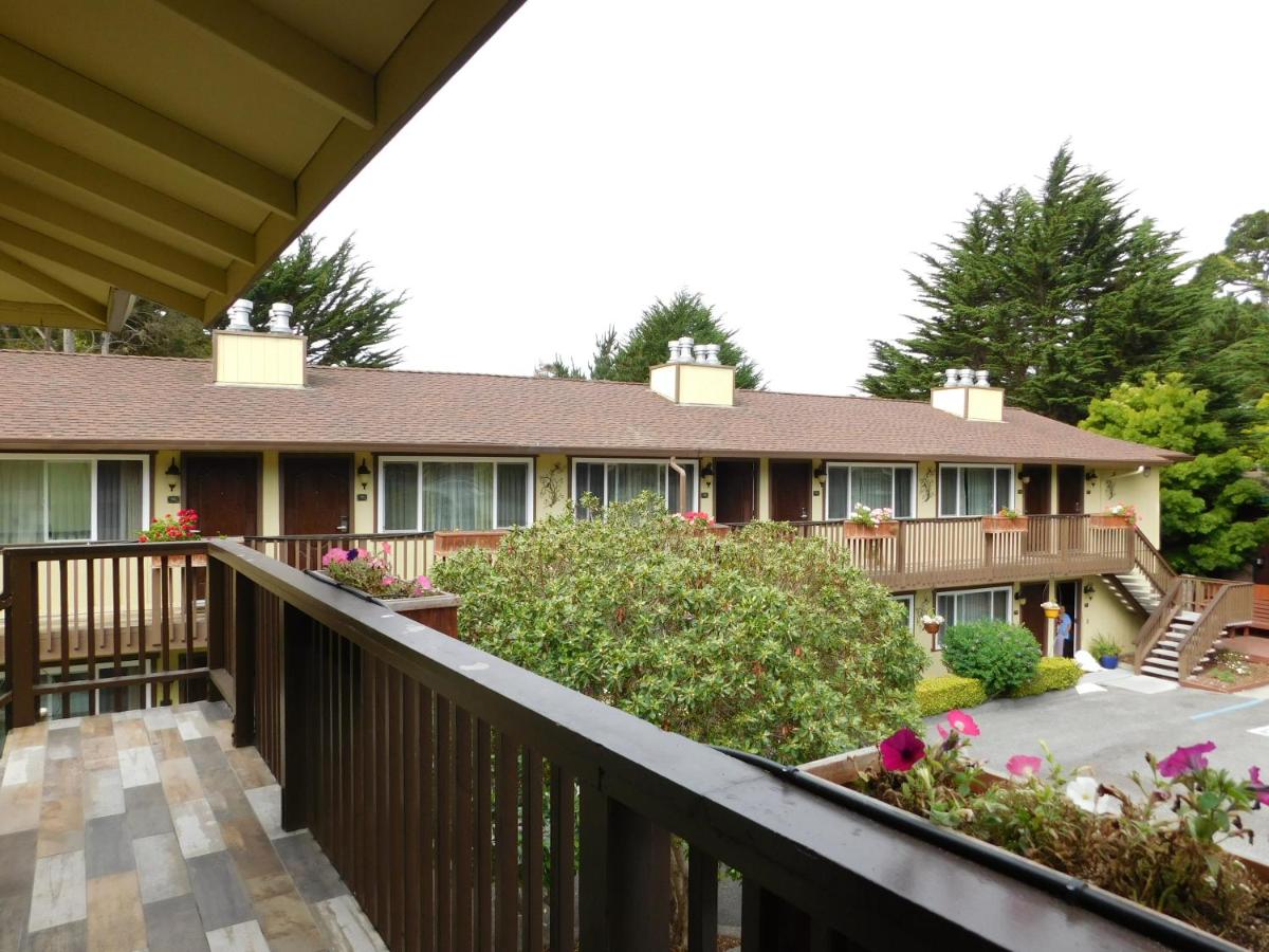 | Deer Haven Inn